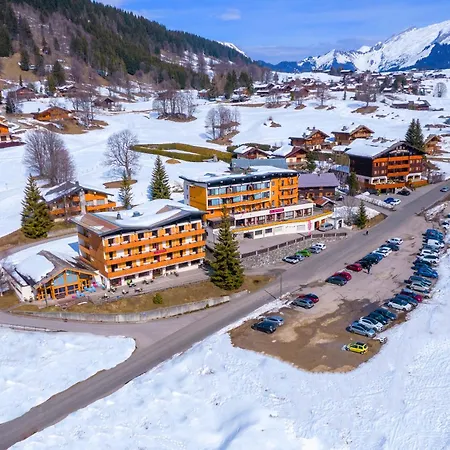 Azureva Les Confins Village de vacances