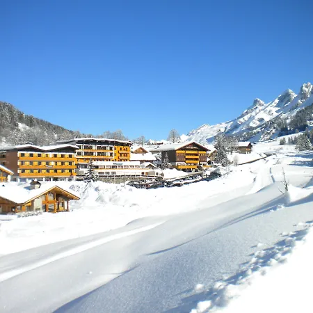 Feriepark Azureva Club Les Confins 2*